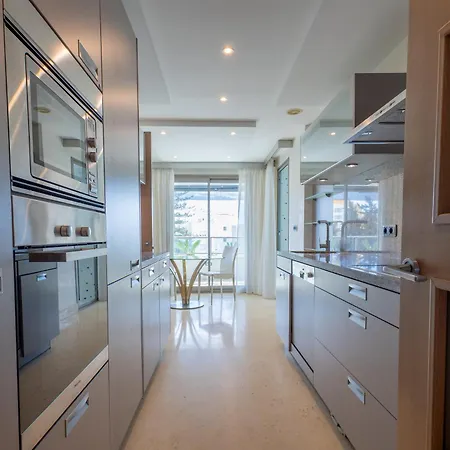 Luxury In Jardines Del Principe