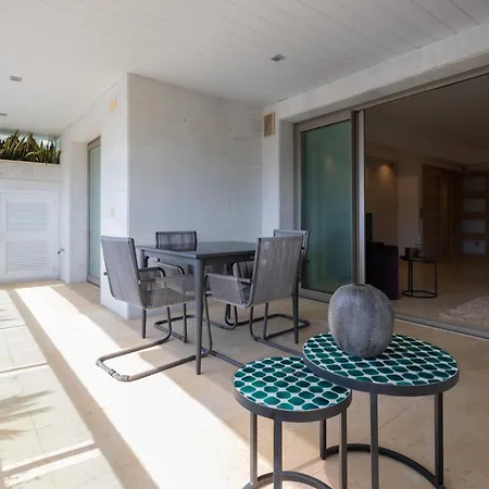 Luxury In Jardines Del Principe דירה