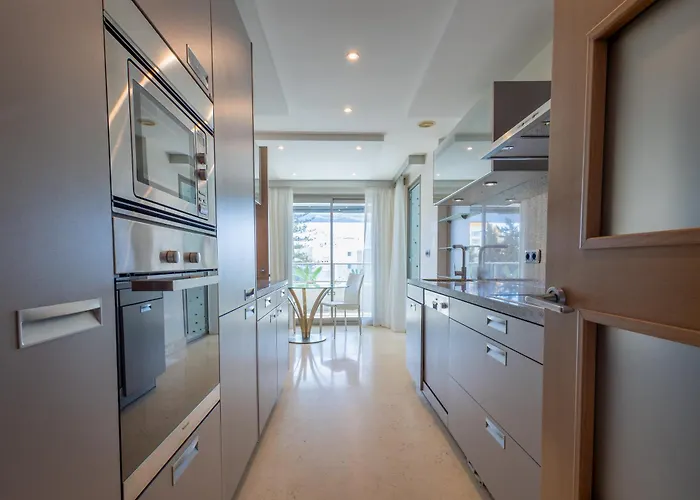 Luxury In Jardines Del Principe